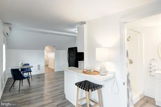 $2,950 | 102 Frederick Avenue, Frederick, MD 21701