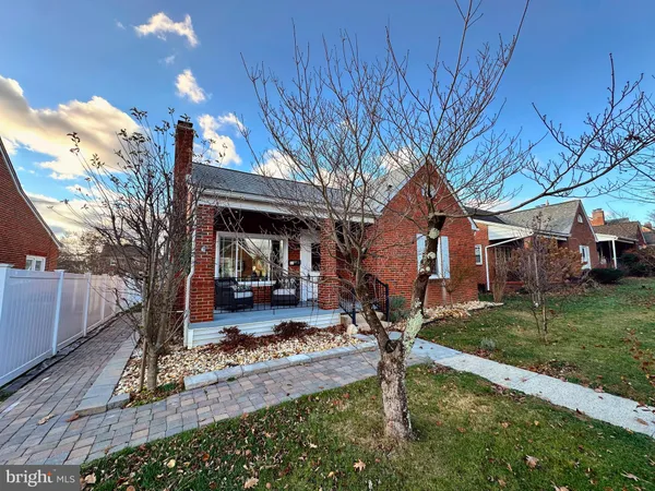 $3,000 | 102 Frederick Avenue, Frederick, MD 21701