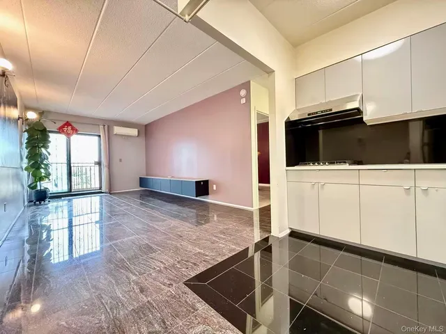 $666,000 | 42-42 Union Street, Unit 9PHC | Flushing