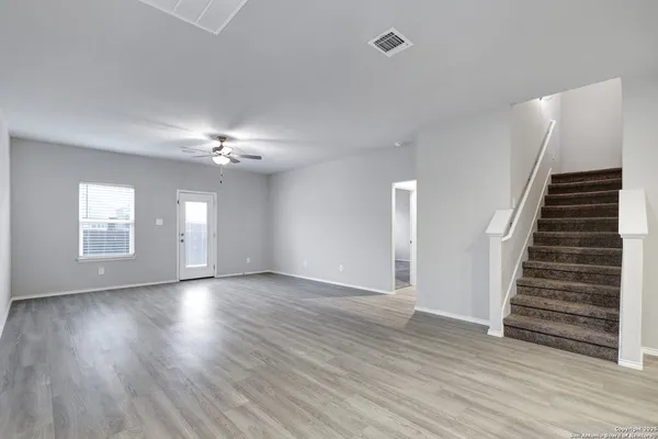 $1,795 | 13031 Heathers Sun Street, St. Hedwig, TX 78152