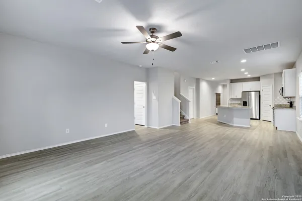 $1,795 | 13031 Heathers Sun Street, St. Hedwig, TX 78152