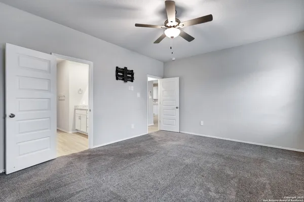 $1,795 | 13031 Heathers Sun Street, St. Hedwig, TX 78152