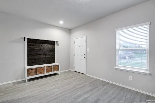 $1,795 | 13031 Heathers Sun Street, St. Hedwig, TX 78152