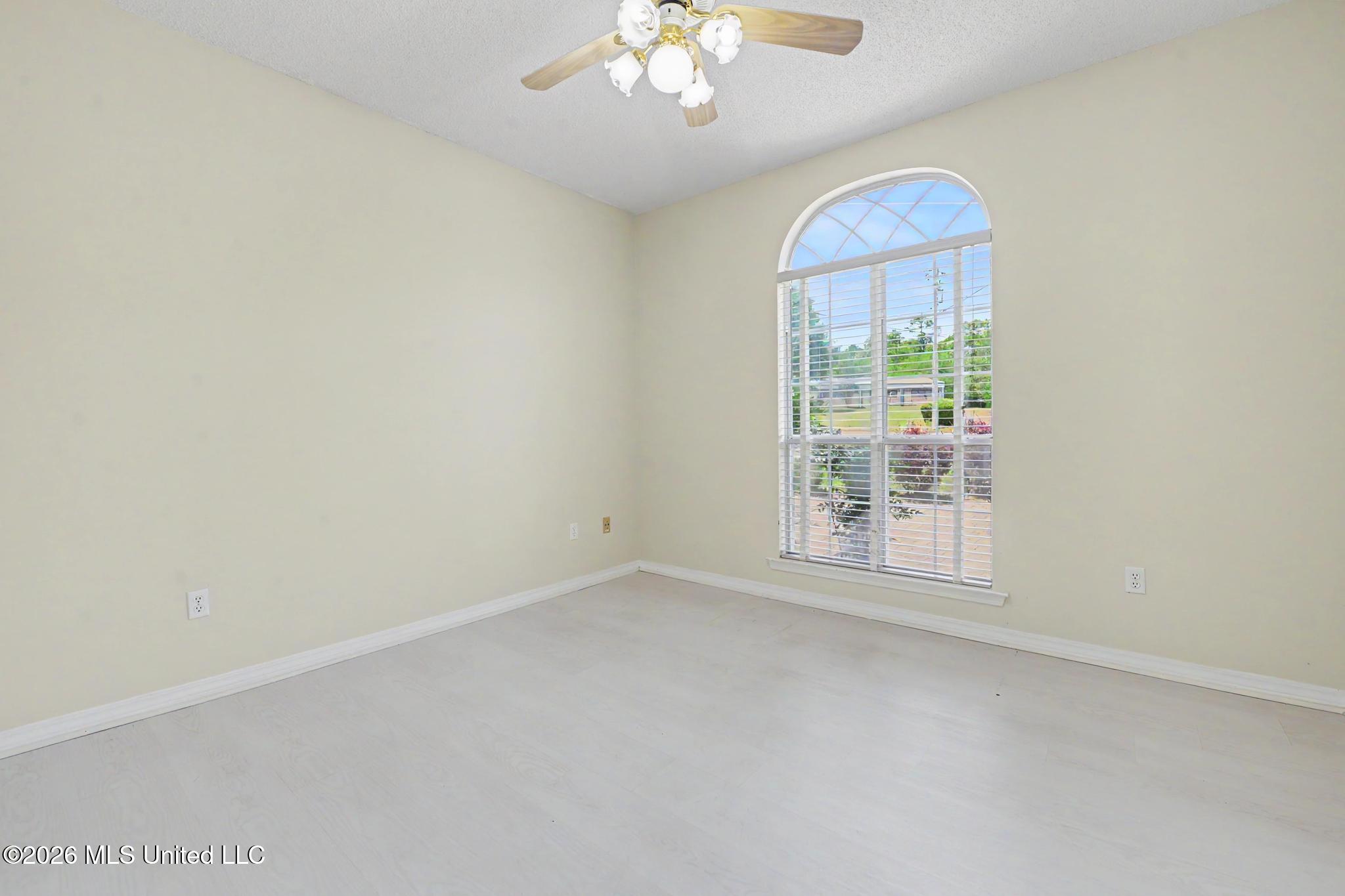 89357 Diamondhead Drive East Diamondhead, MS 39525 - Photo 20 of 32 020