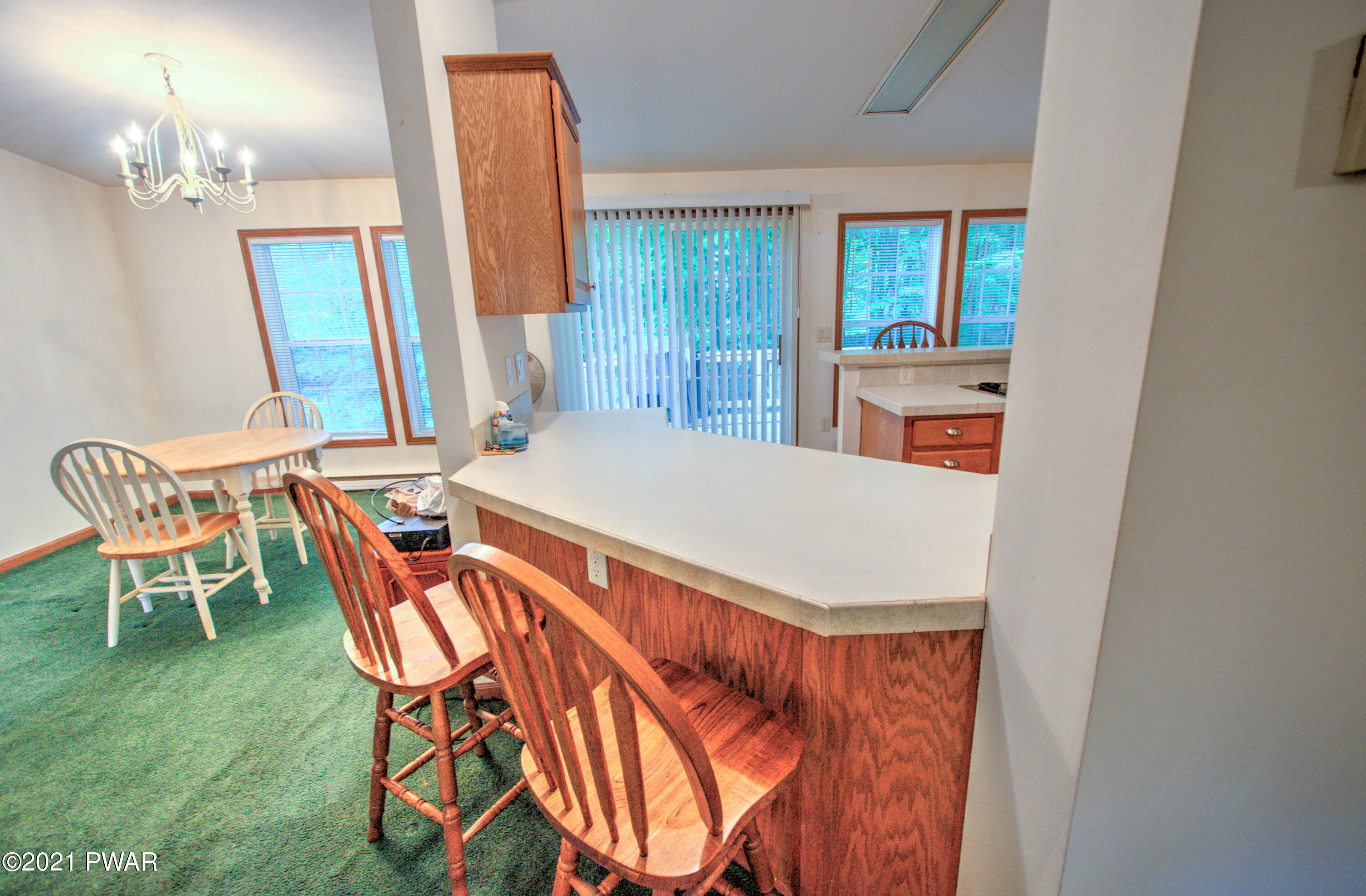 105 Lochinvar Road Greeley, PA 18425 - Photo 12 of 29 12-Kitchen breakfast bar