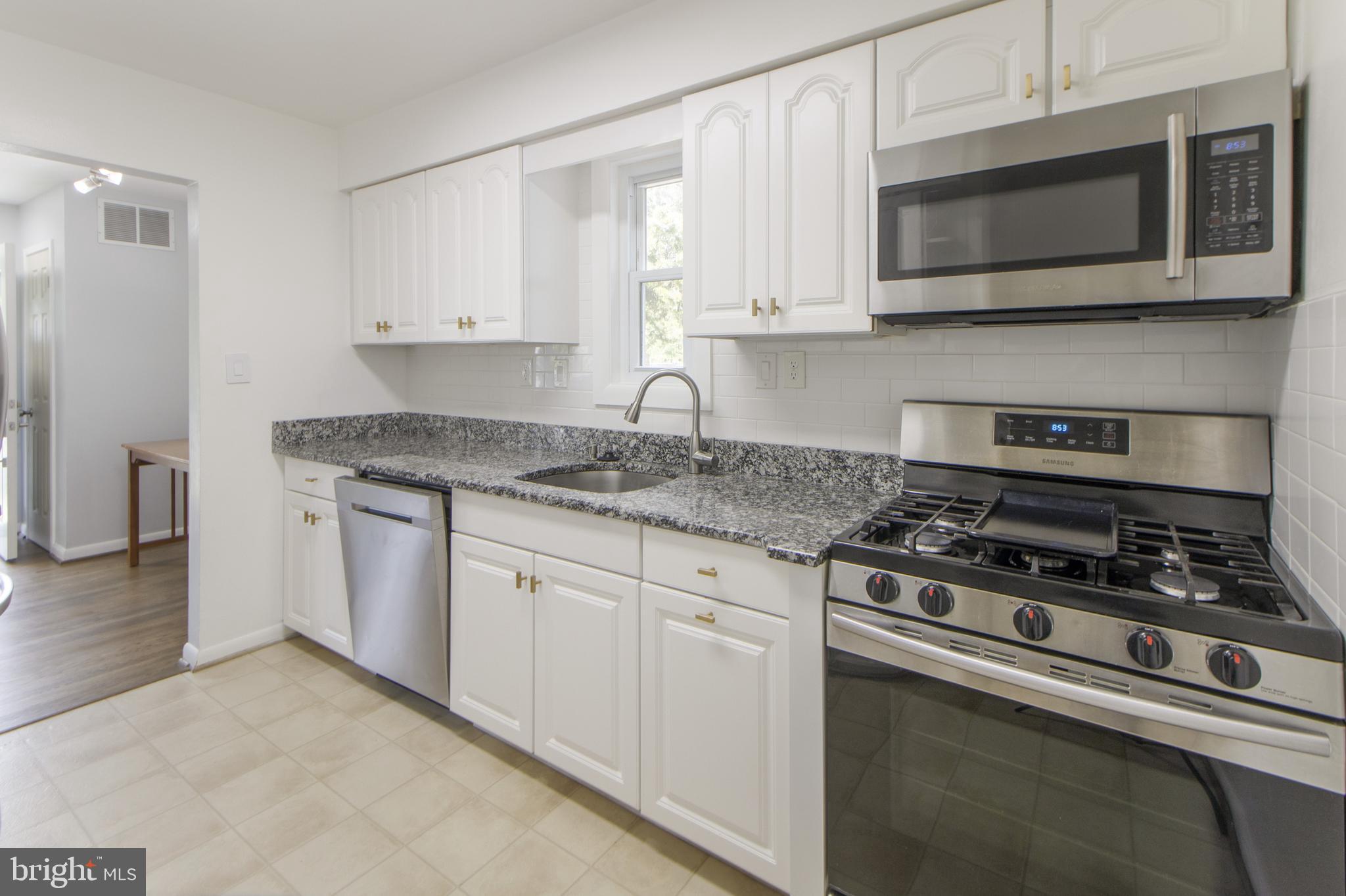 1100 Gilbert Road Rockville, MD 20851 - Photo 13 of 60 Kitchen
