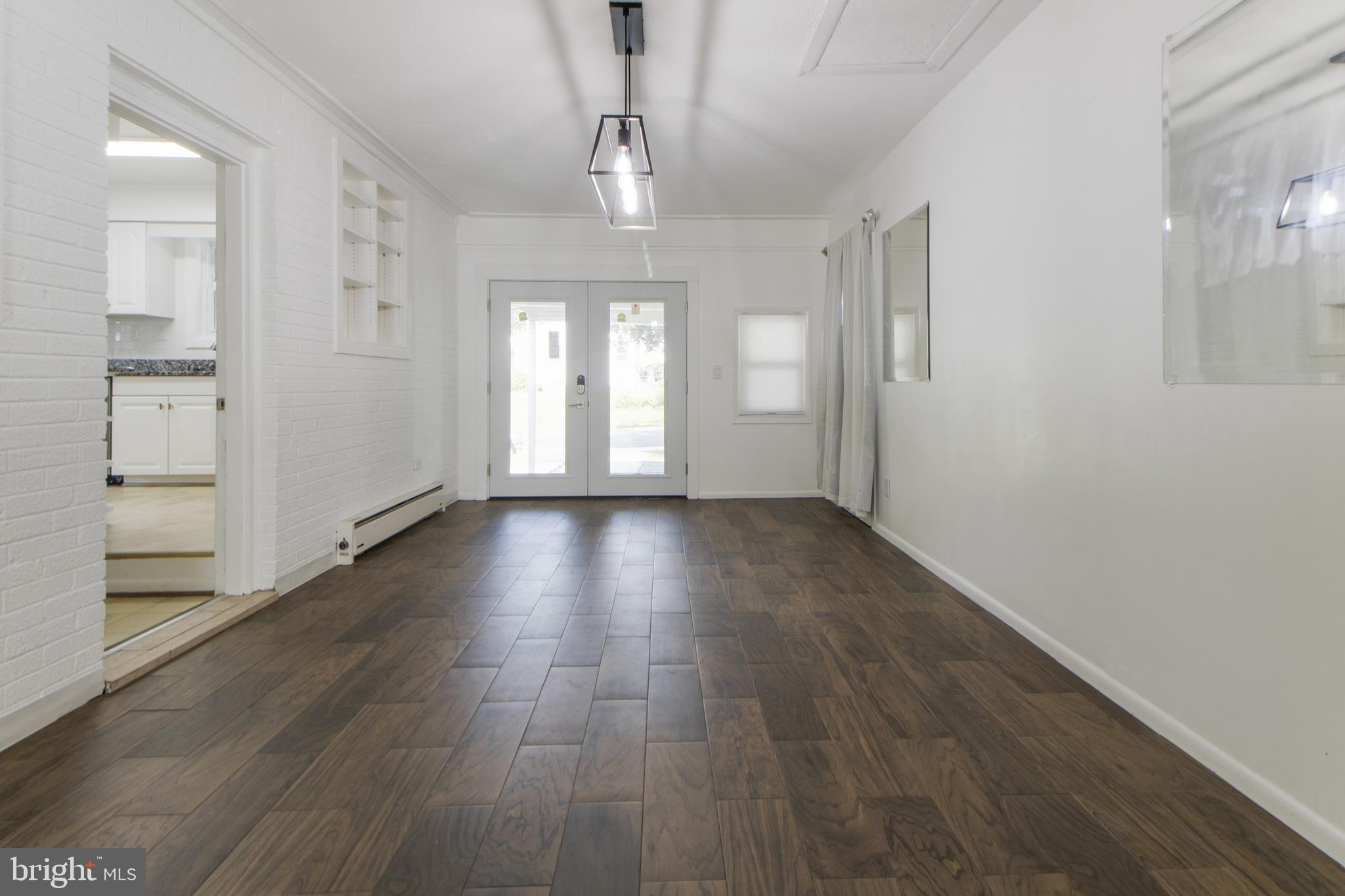 1100 Gilbert Road Rockville, MD 20851 - Photo 16 of 60 Dining