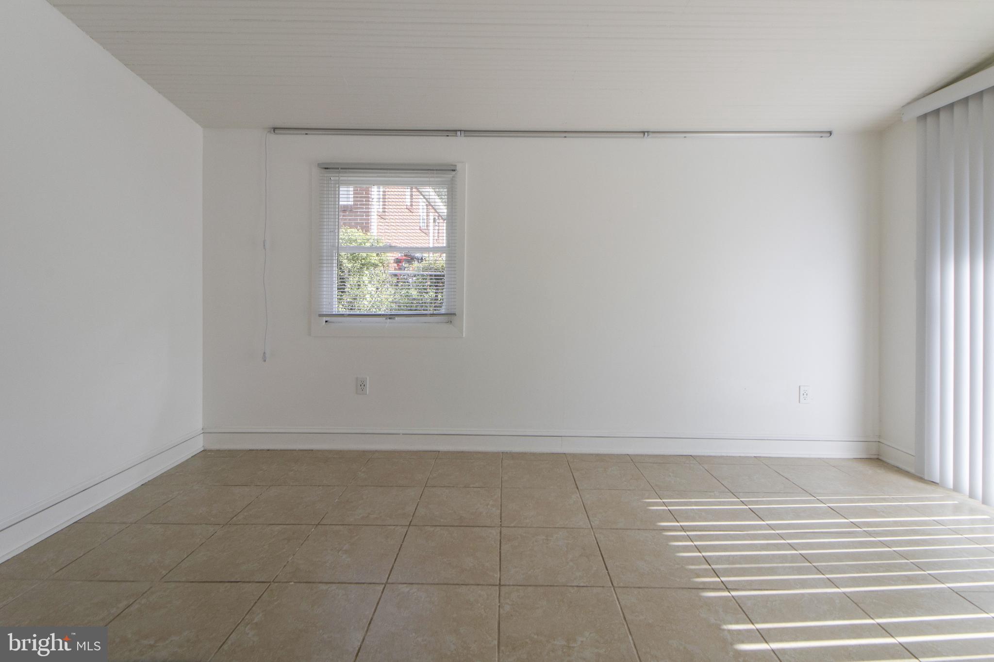 1100 Gilbert Road Rockville, MD 20851 - Photo 21 of 60 Sunroom