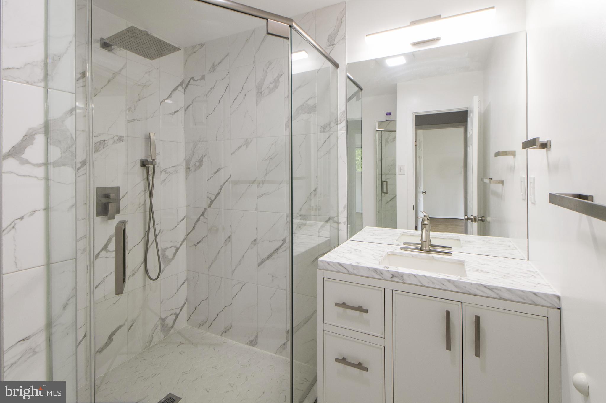 1100 Gilbert Road Rockville, MD 20851 - Photo 28 of 60 Main Level Bath