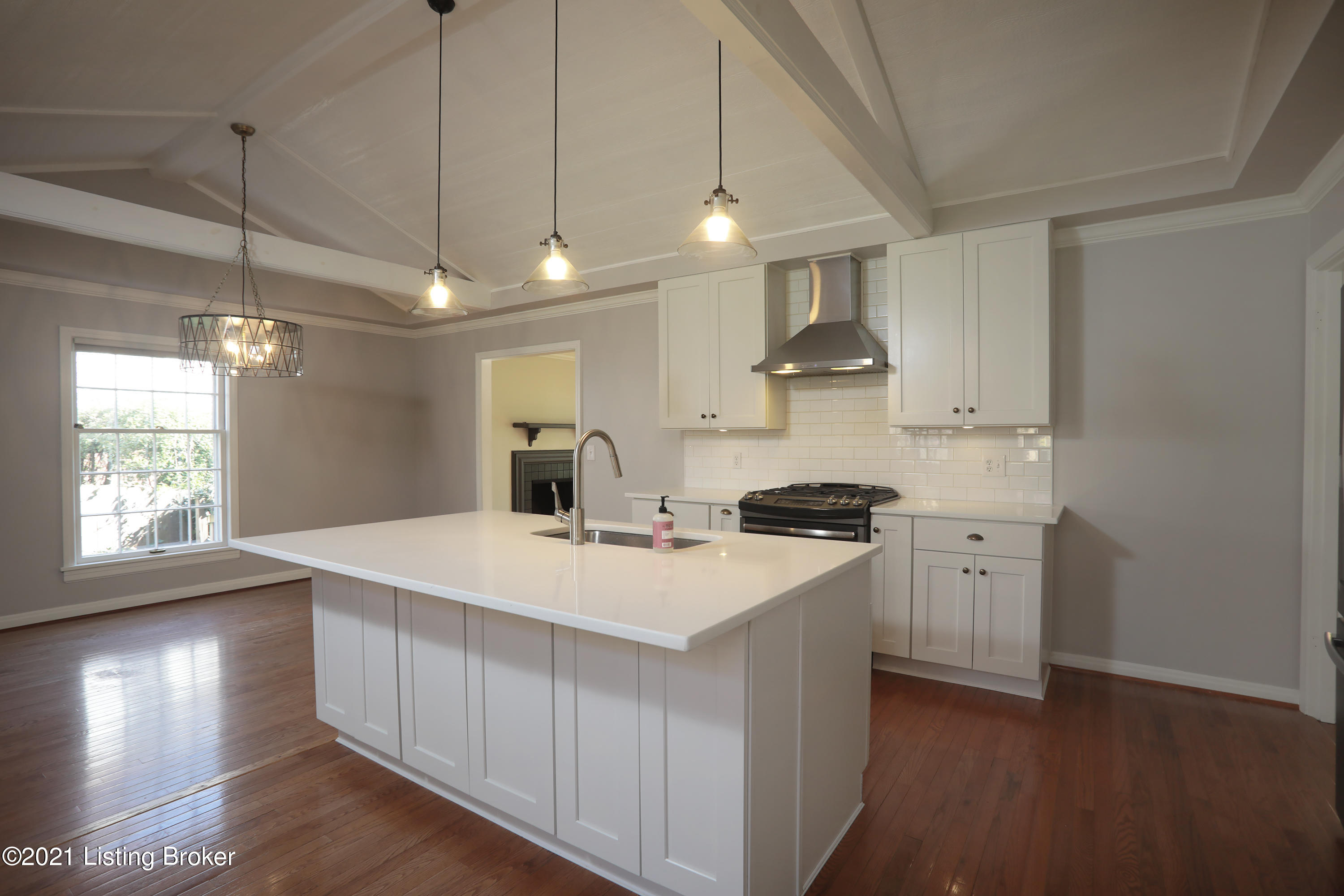 812 Alden Road Louisville, KY 40207 - Photo 12 of 40 Kitchen