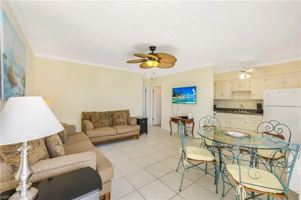 $1,700 | 190 North Collier Boulevard, Unit S9, Marco Island, FL 34145