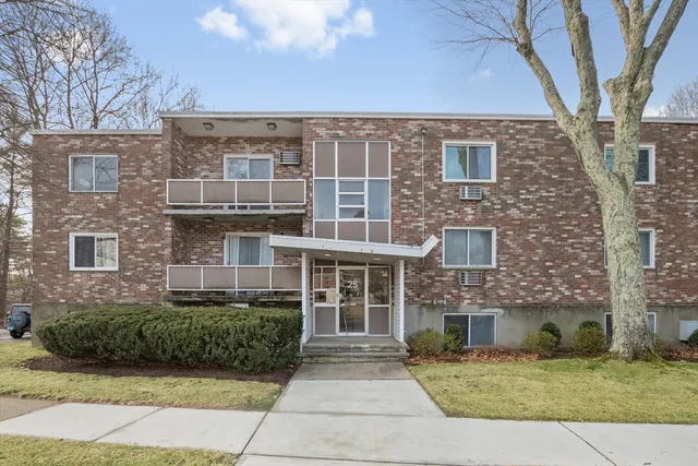 $430,000 | 25 Lionel Avenue, Unit E, Waltham, MA 02452