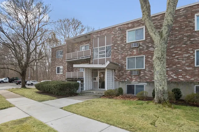 $430,000 | 25 Lionel Avenue, Unit E, Waltham, MA 02452