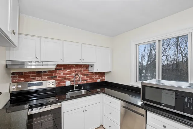 $430,000 | 25 Lionel Avenue, Unit E, Waltham, MA 02452