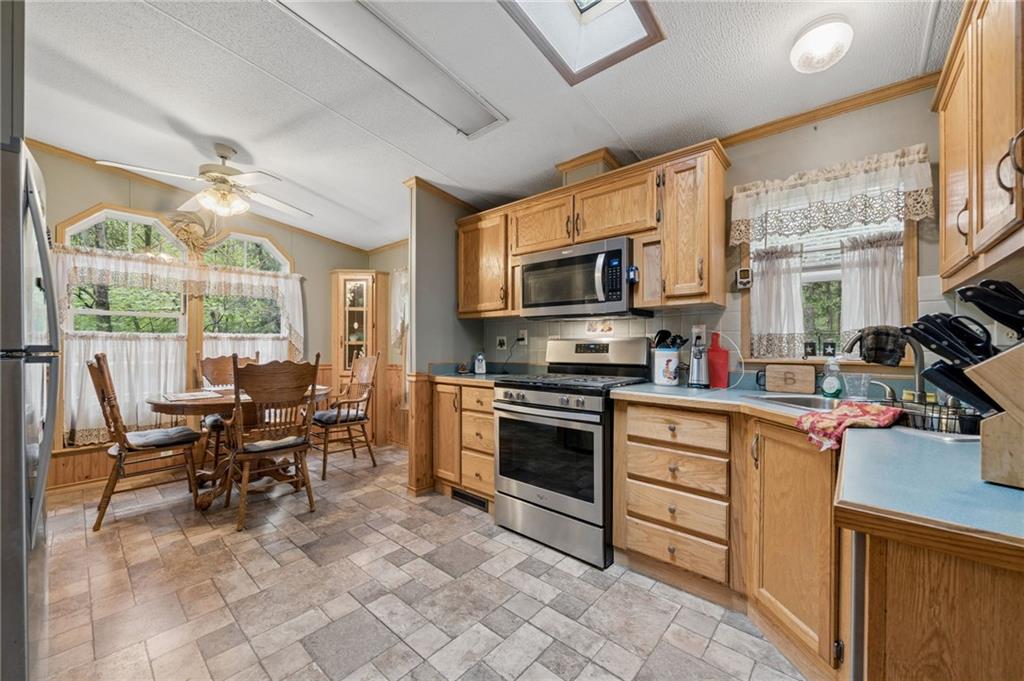 229 Birch Road Acme, PA 15610 - Photo 9 of 39 Gallery Image 9