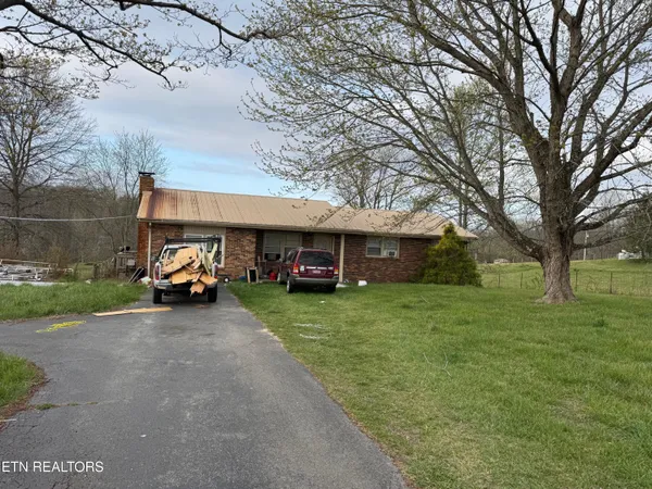 $229,900 | 1340 Old Allardt Road, Jamestown, TN 38556