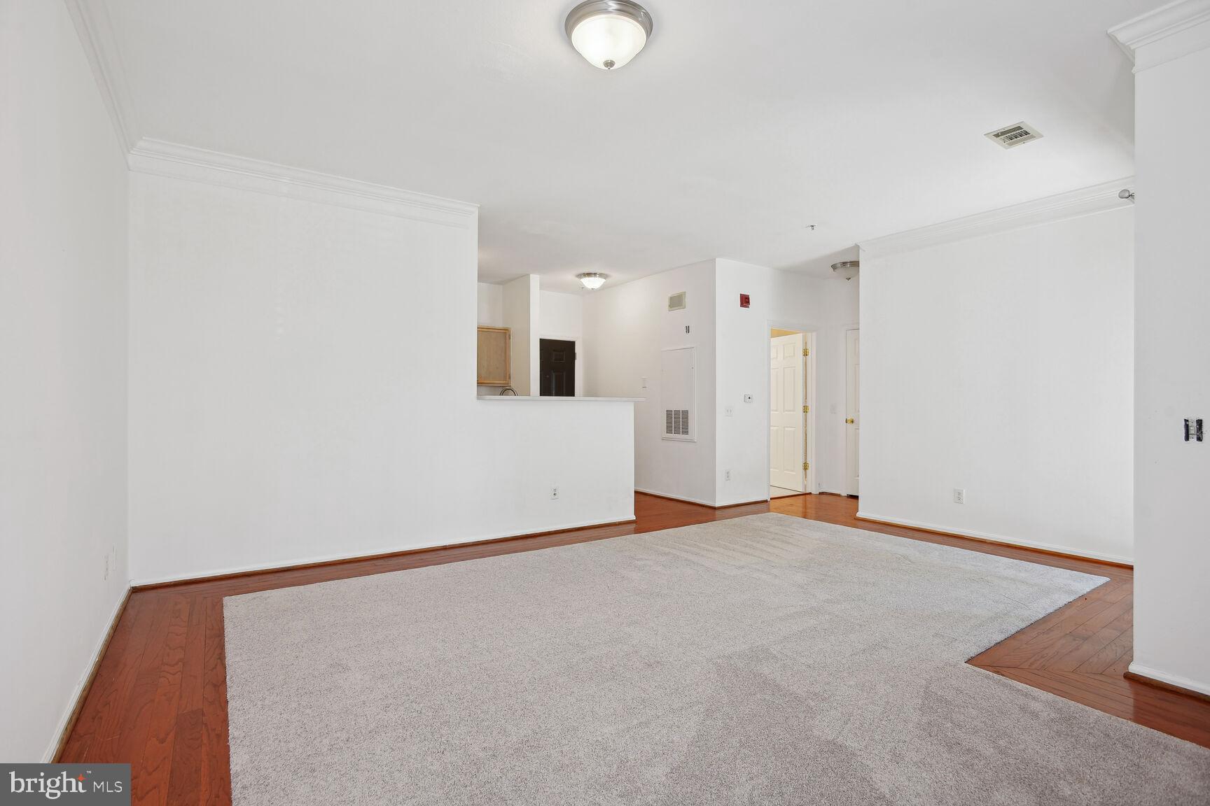1600 Spring Gate Dr., Unit 2113 McLean, VA 22102 - Photo 4 of 15