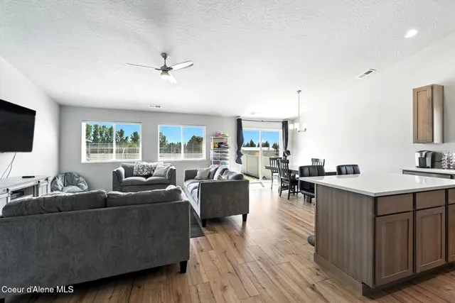 $499,900 | 6286 Dayton Avenue, Rathdrum, ID 83858