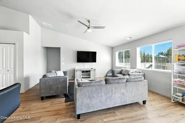 $499,900 | 6286 Dayton Avenue, Rathdrum, ID 83858