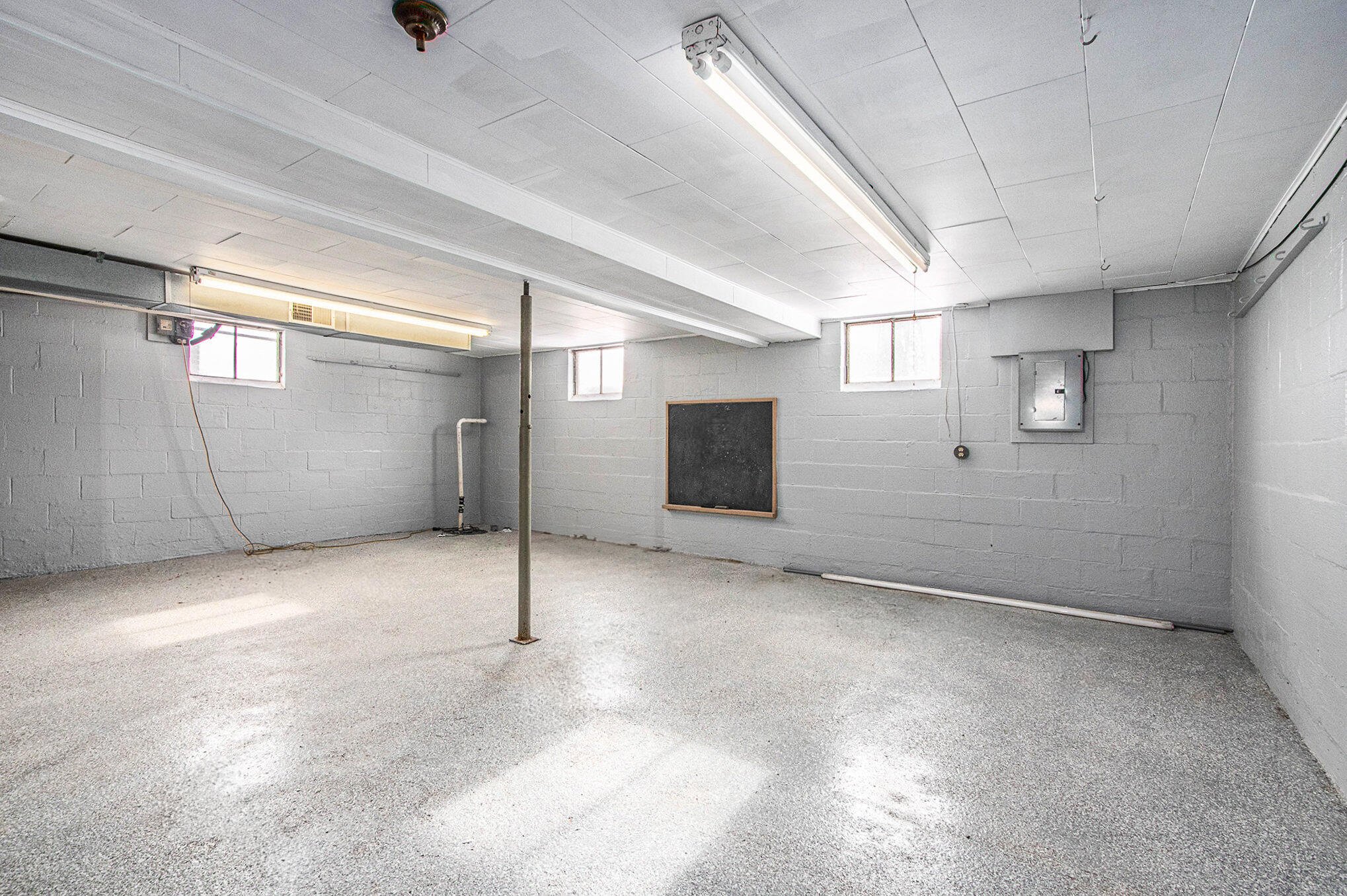 405 South Lowe Street Dowagiac, MI 49047 - Photo 19 of 29 019_file_936