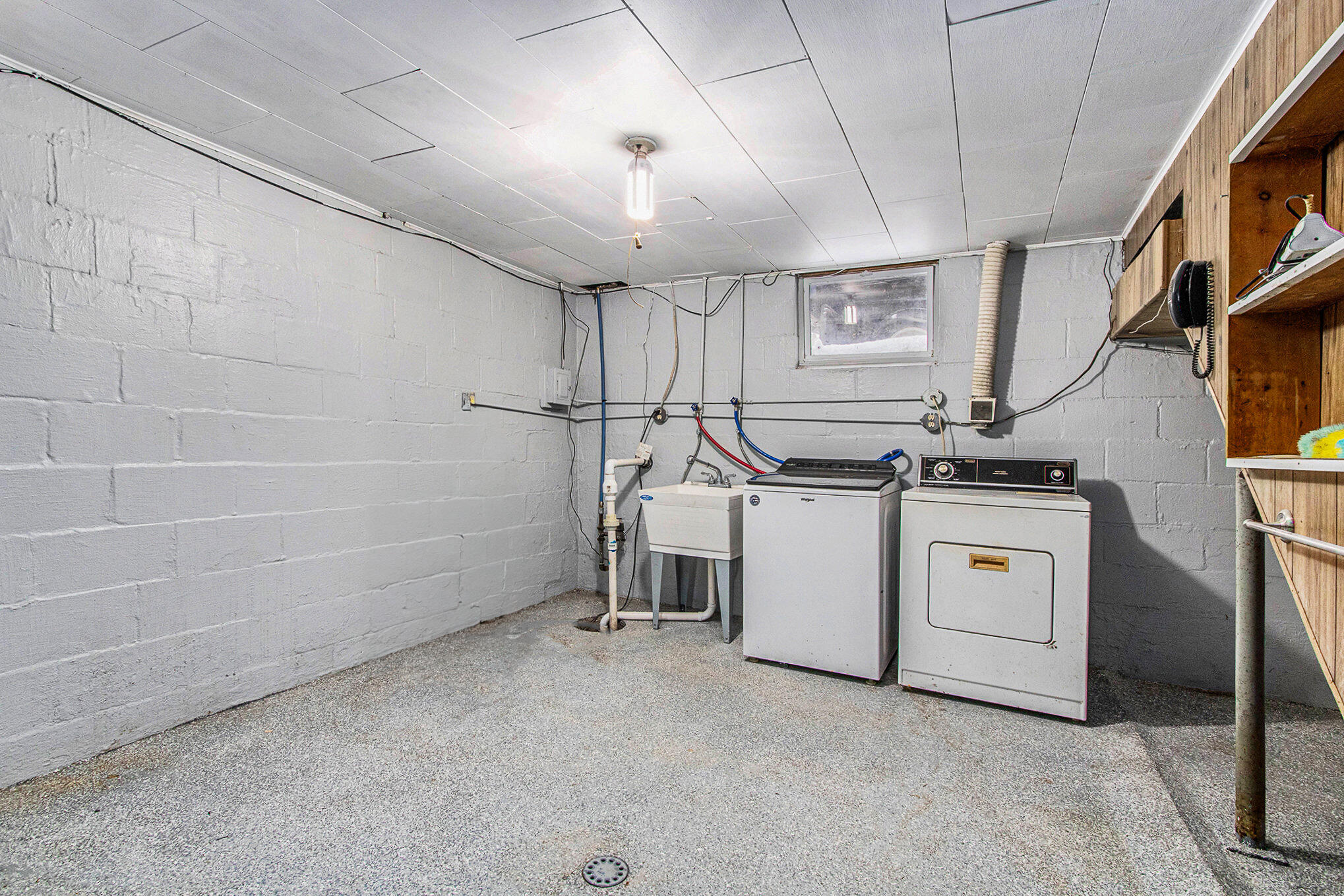 405 South Lowe Street Dowagiac, MI 49047 - Photo 20 of 29 020_file_637