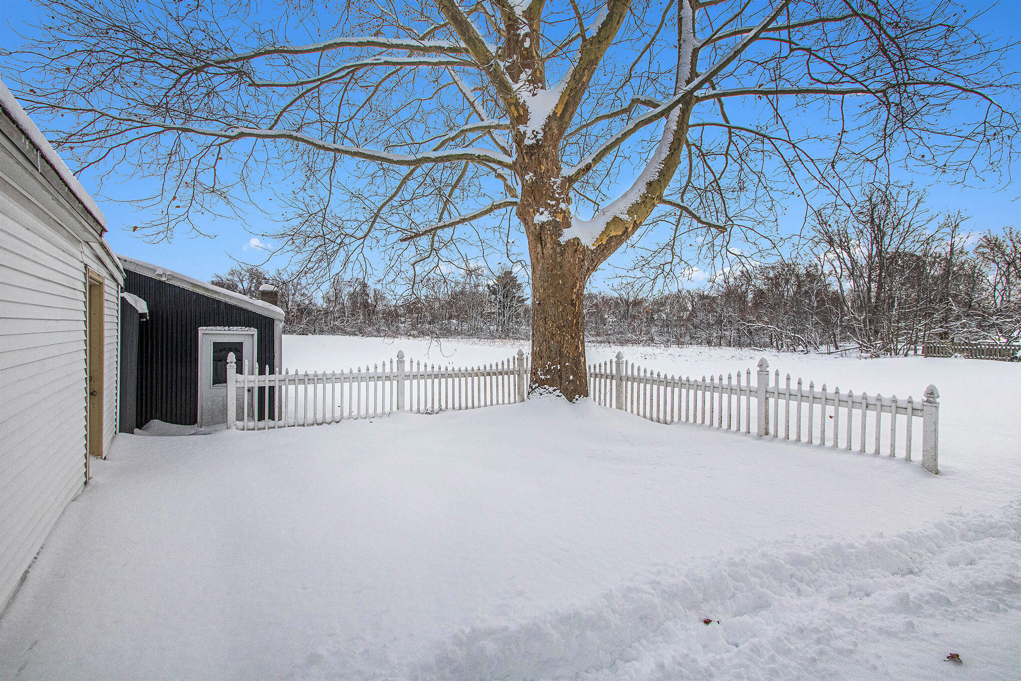 405 South Lowe Street Dowagiac, MI 49047 - Photo 21 of 29 021_file_222