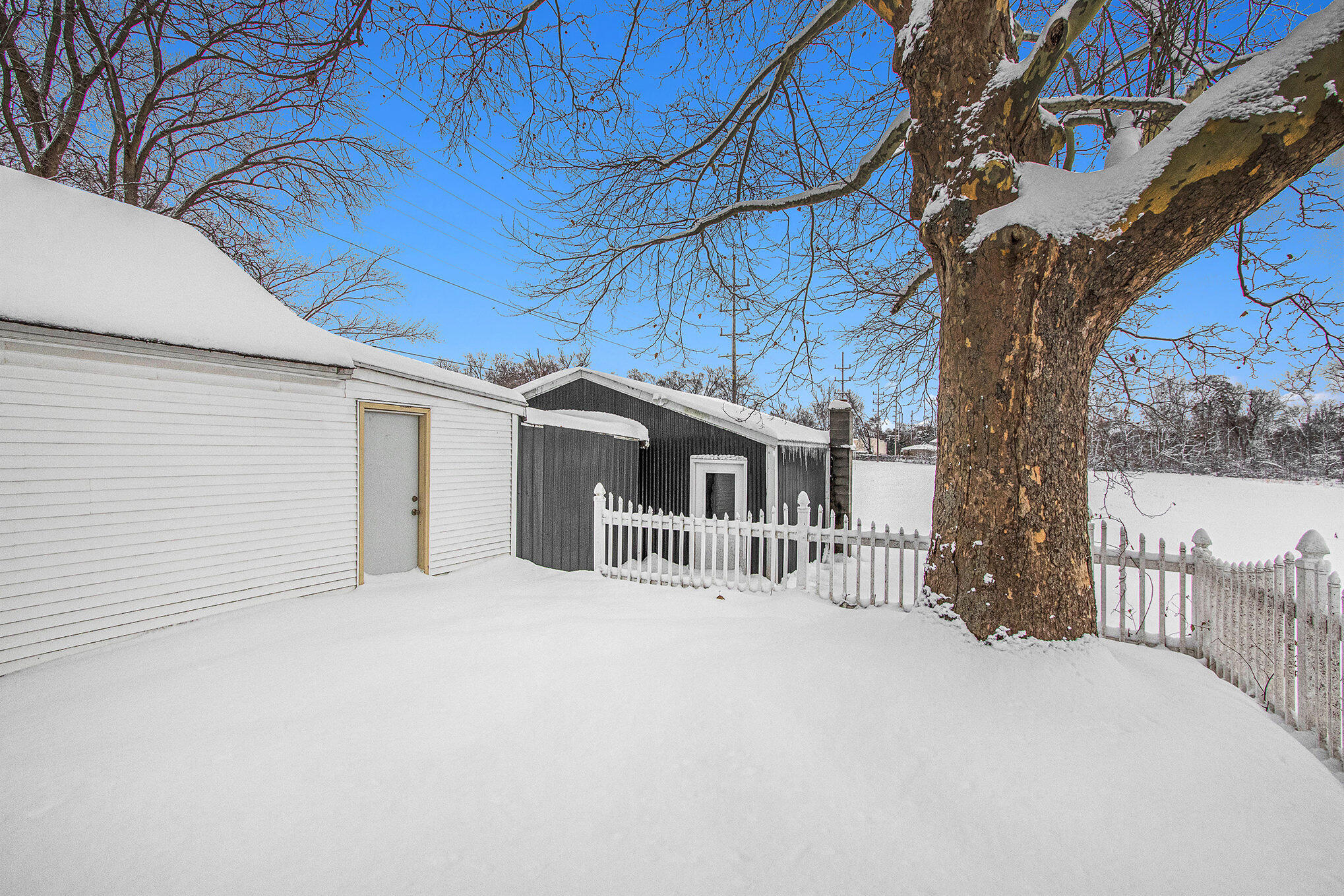 405 South Lowe Street Dowagiac, MI 49047 - Photo 22 of 29 022_file_75