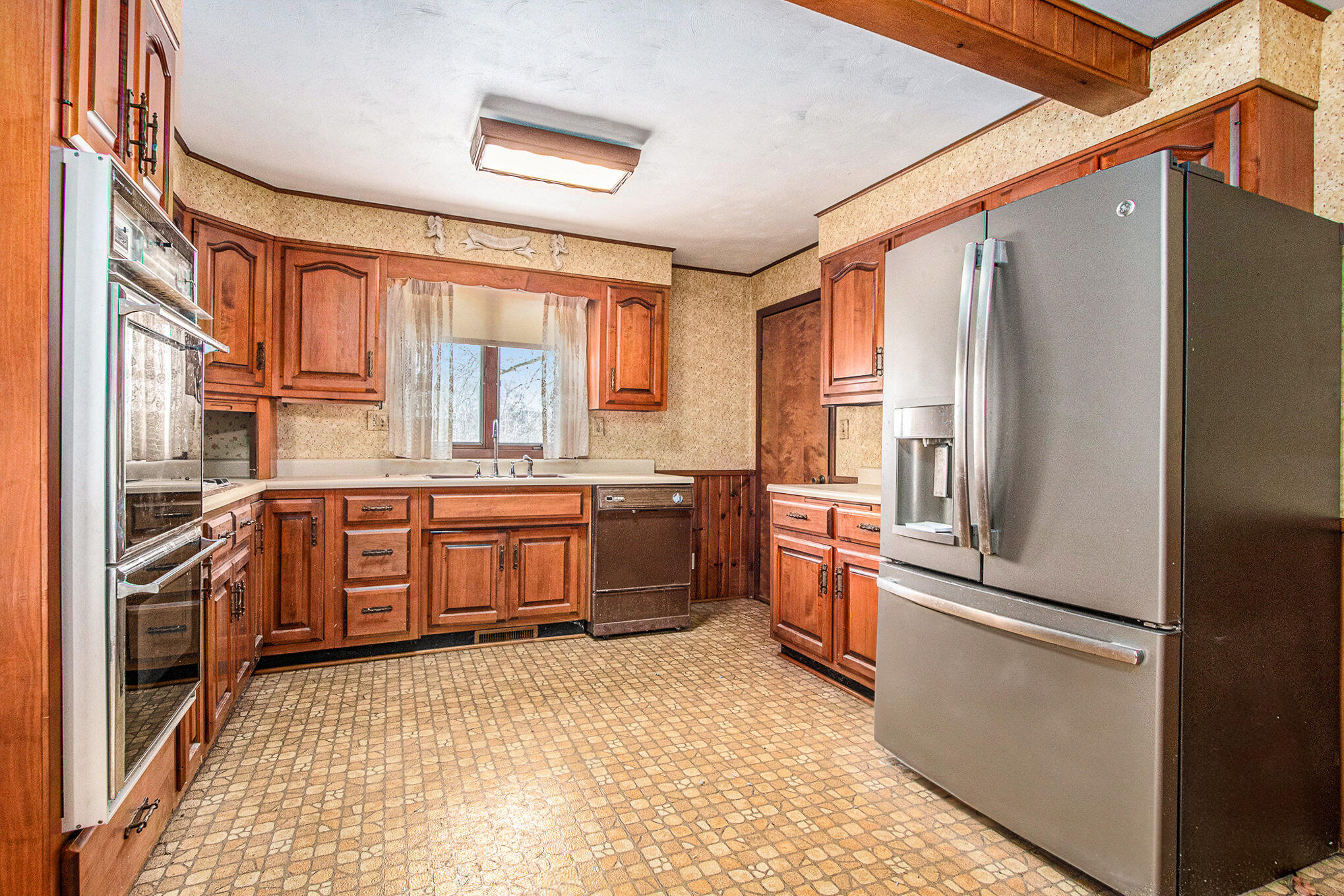 405 South Lowe Street Dowagiac, MI 49047 - Photo 7 of 29 009_file_291