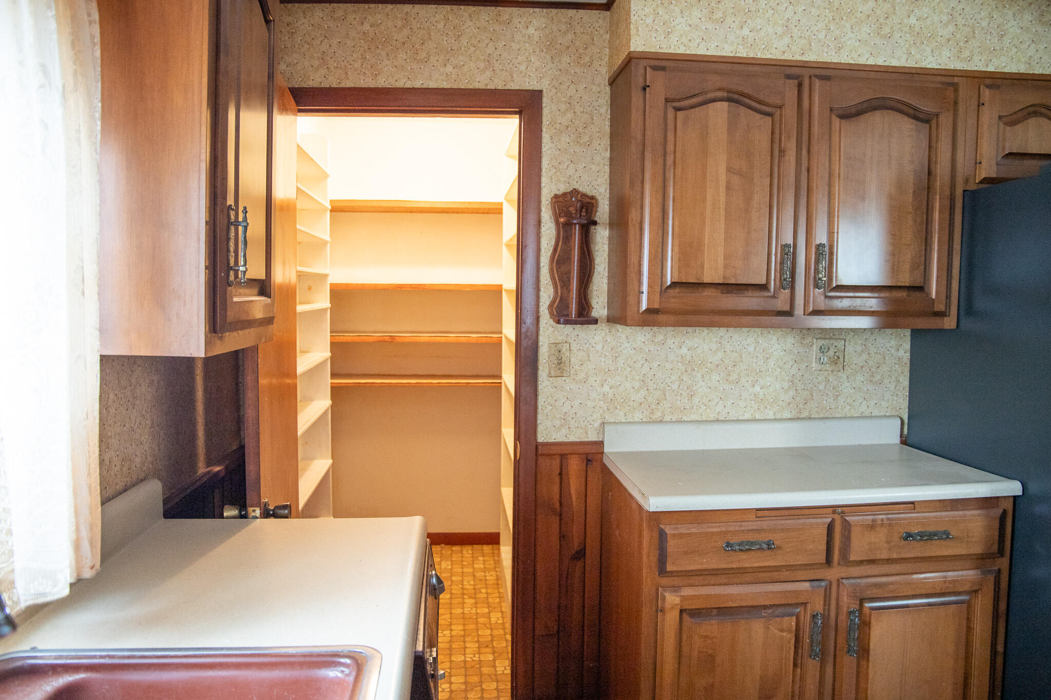 405 South Lowe Street Dowagiac, MI 49047 - Photo 8 of 29 IMG_1334