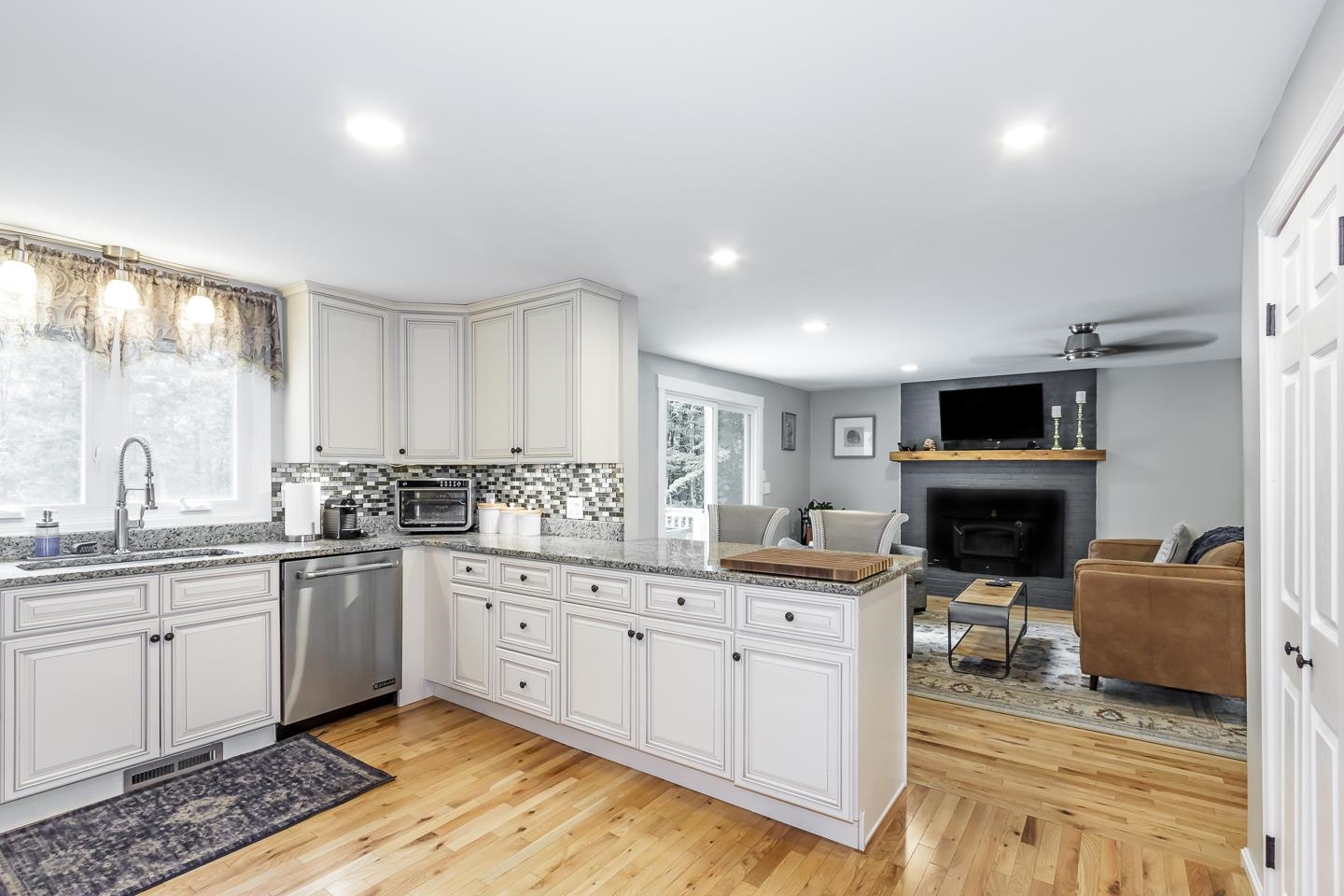 387 Osgood Road Milford, NH 03055 - Photo 7 of 40