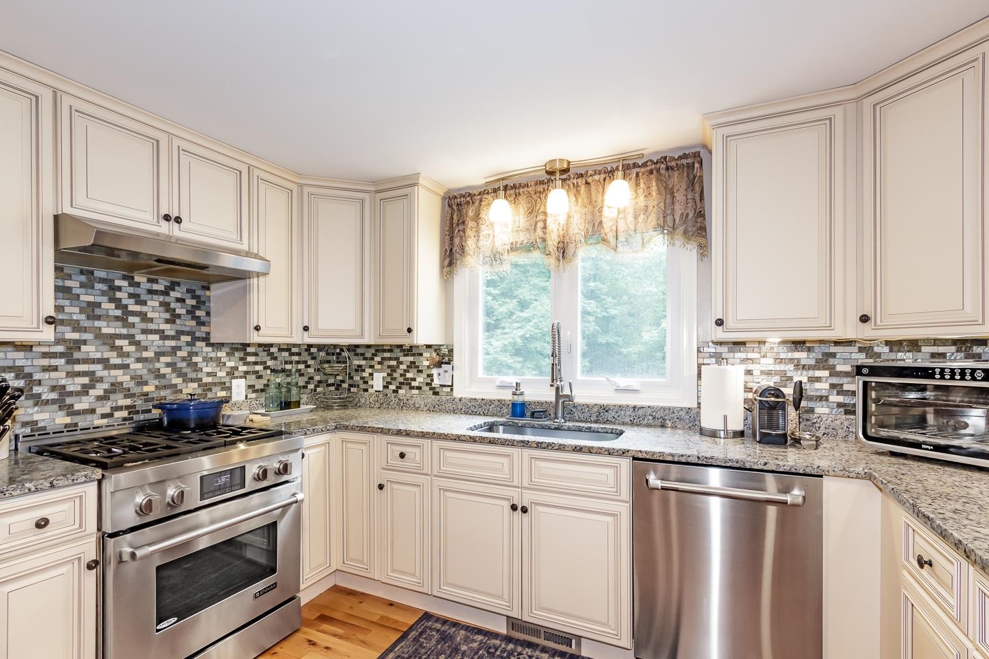 387 Osgood Road Milford, NH 03055 - Photo 8 of 40