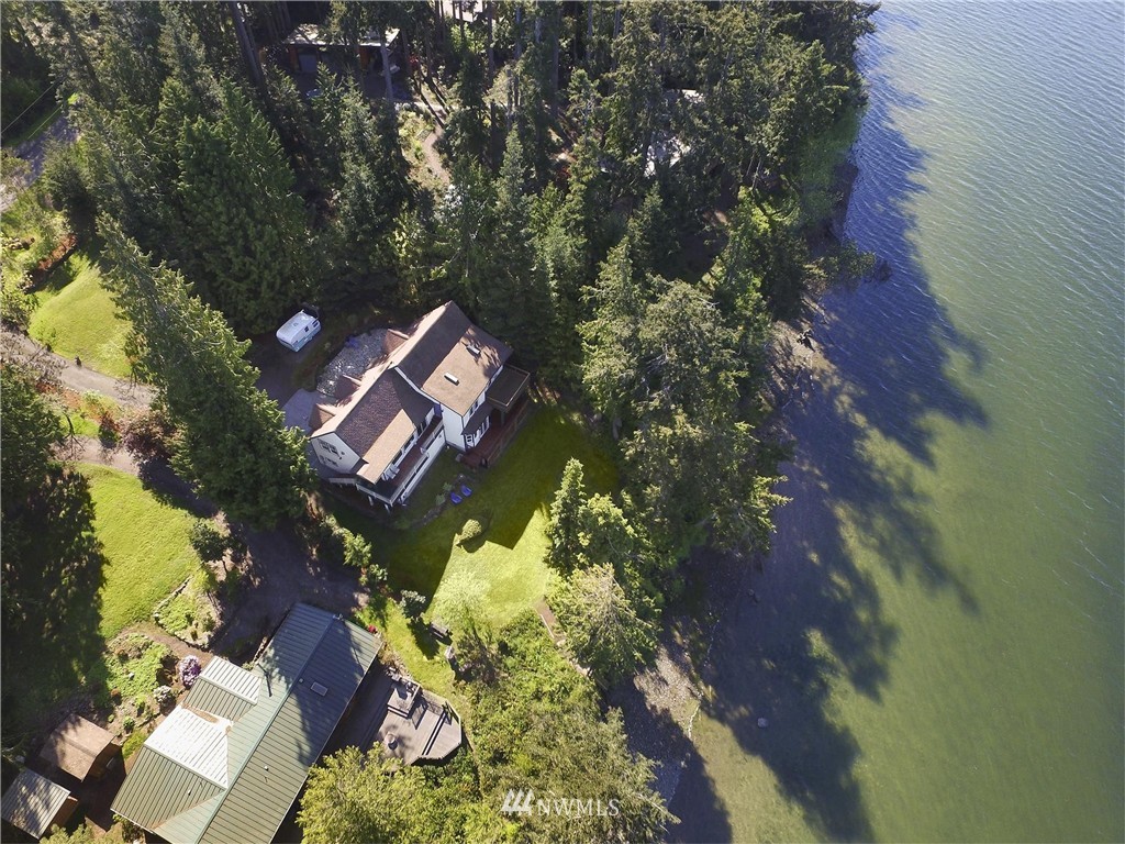 1271 Griffith Point Road Nordland, WA 98358 - Photo 2 of 25 Gallery Image 2