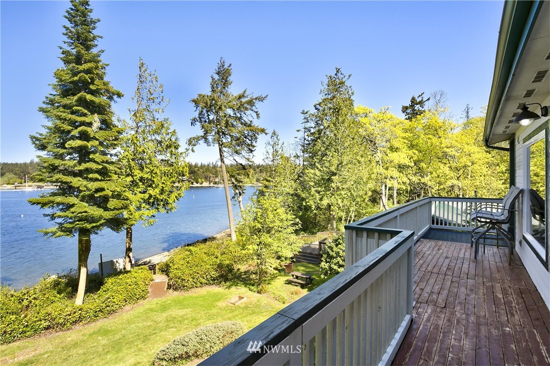 1271 Griffith Point Road Nordland, WA 98358 - Photo 11 of 25 Gallery Image 11