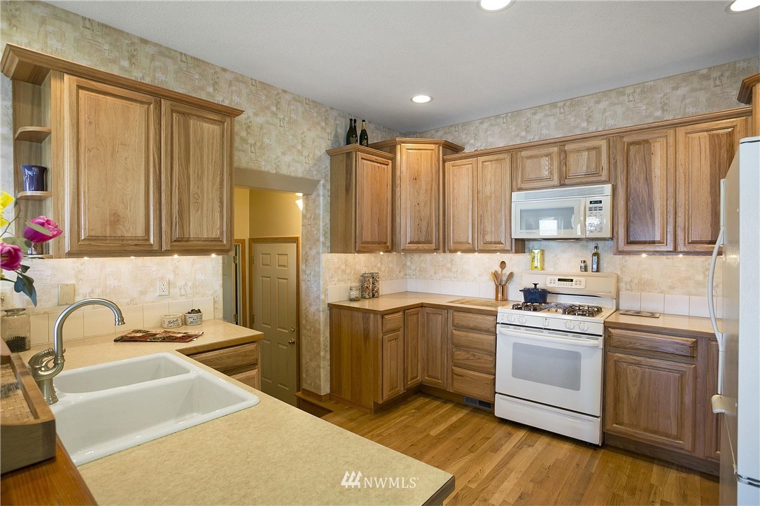 1271 Griffith Point Road Nordland, WA 98358 - Photo 9 of 25 Gallery Image 9
