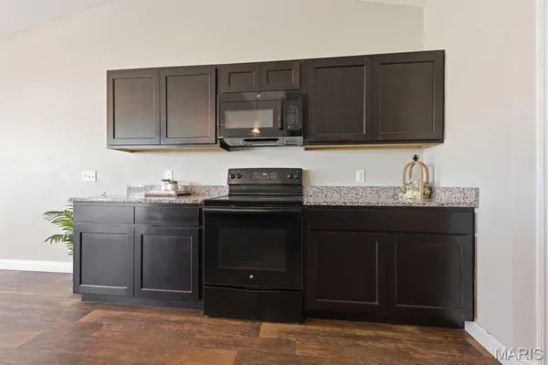 $350,000 | 709 Talon Drive, Wright City, MO 63390