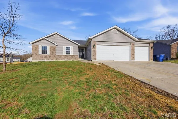 $350,000 | 709 Talon Drive, Wright City, MO 63390
