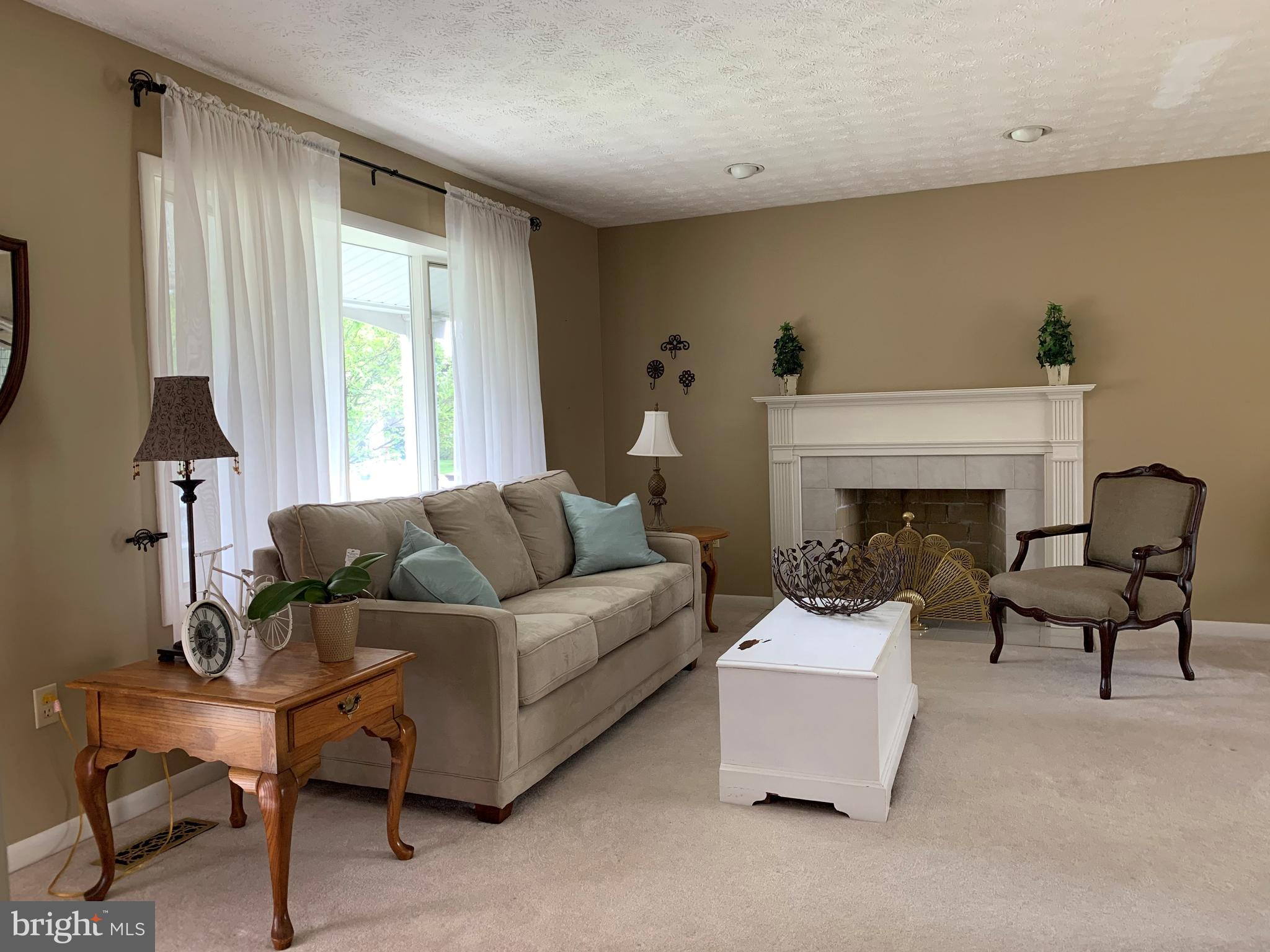 304 Regent Road Harrisburg, PA 17112 - Photo 4 of 19 Gallery Image 4