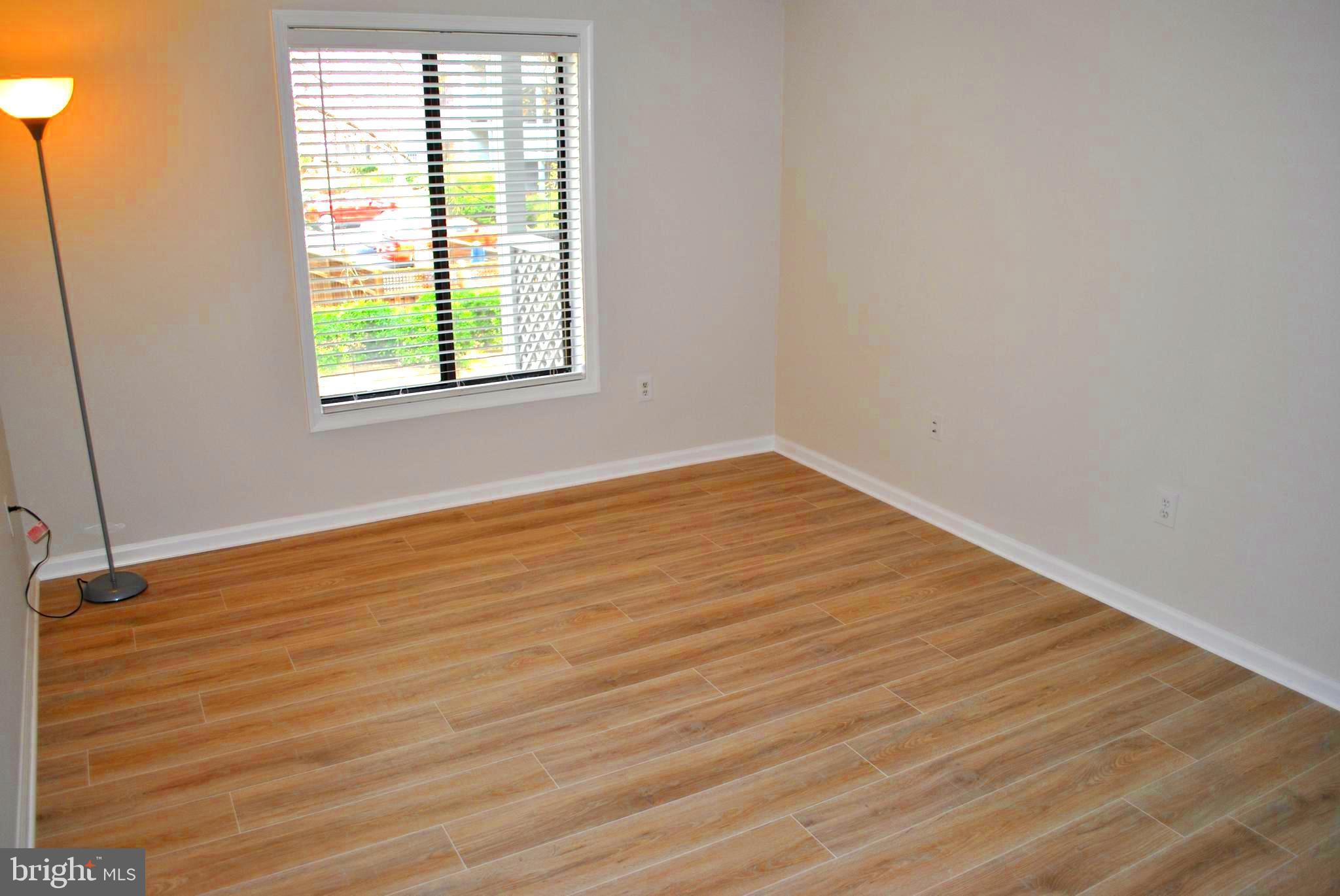 2307 Hunter's Run Drive, Unit 2307 Reston, VA 20191 - Photo 22 of 37 Master Bedroom