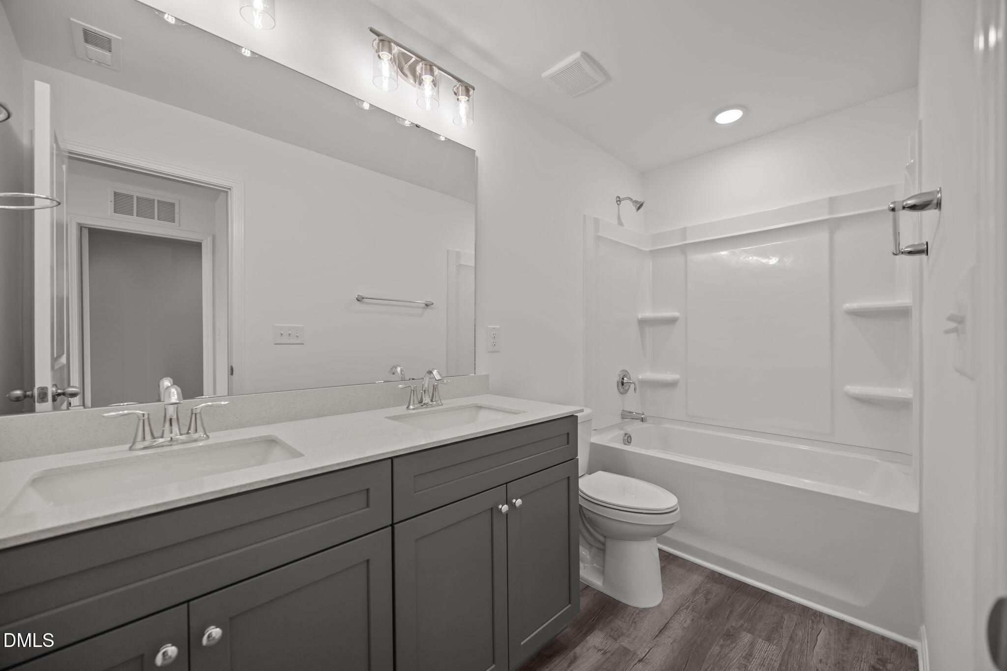 6816 Steeplegate Drive Burlington, NC 27215 - Photo 20 of 40 26-web-or-mls-IMG_5222