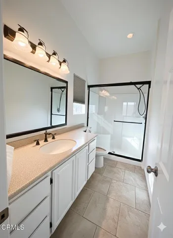 $3,900 | 165 South Santa Rosa Street, Ventura, CA 93001