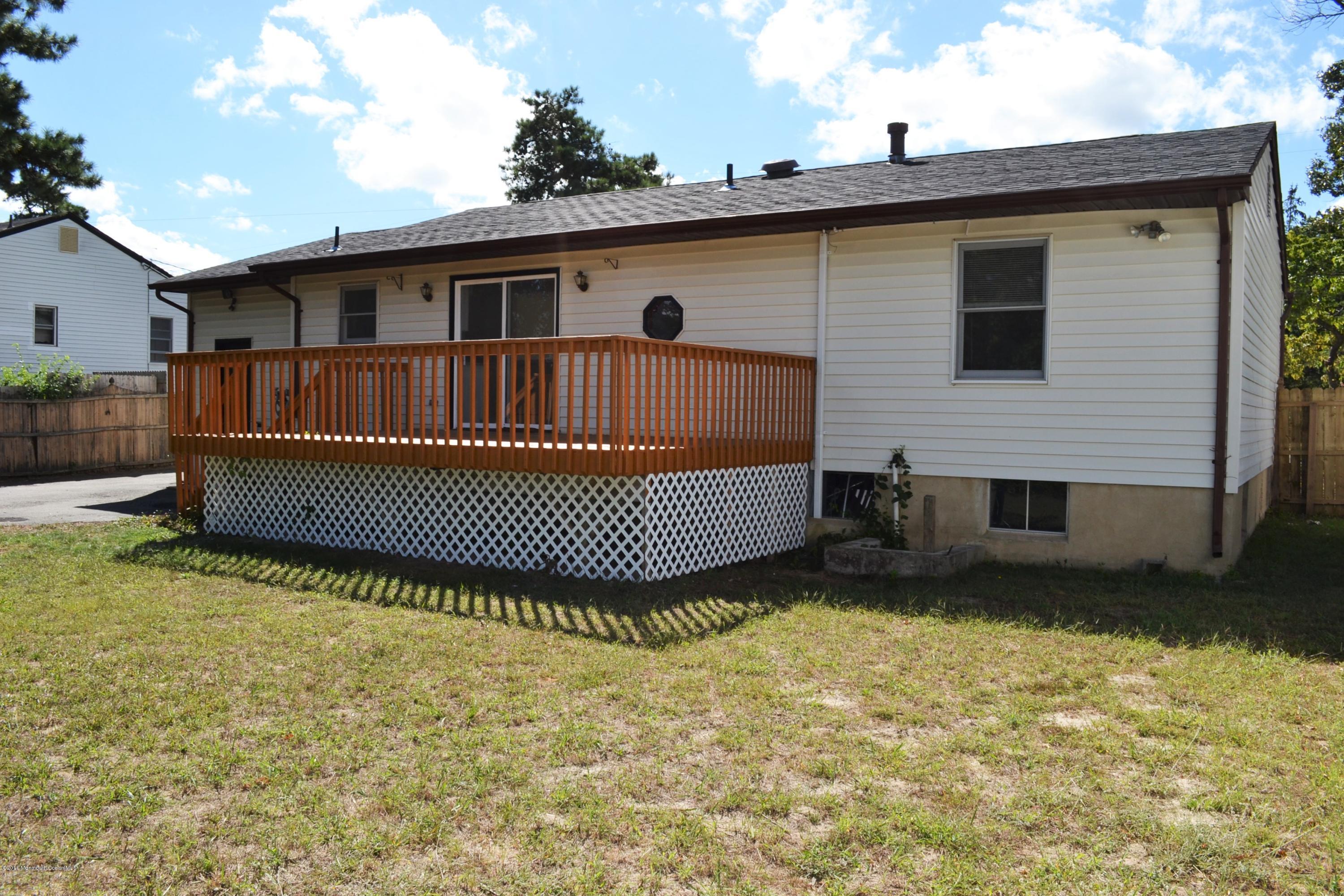 720 Old Burnt Tavern Road Brick, NJ 08724 - Photo 2 of 19 1a deck