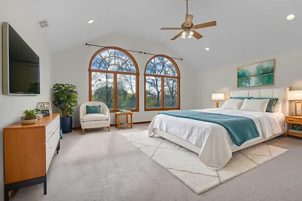 $670,000 | 27514 North Forest Garden Road, Wauconda, IL 60084