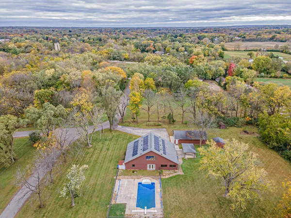 $670,000 | 27514 North Forest Garden Road, Wauconda, IL 60084