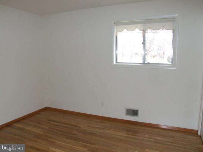 14211 Chesterfield Road Rockville, MD 20853 - Photo 24 of 28 Bedroom #3