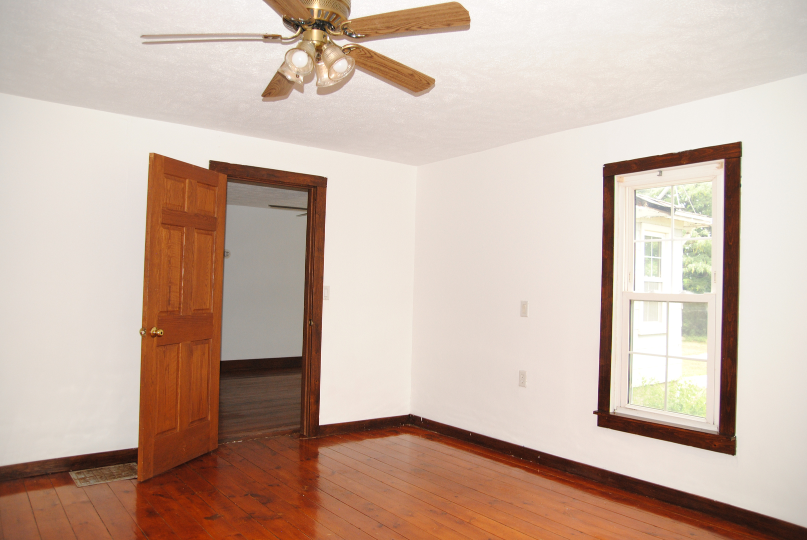2840 West Ziebarth Road Carlock, IL 61725 - Photo 13 of 57 Gallery Image 13