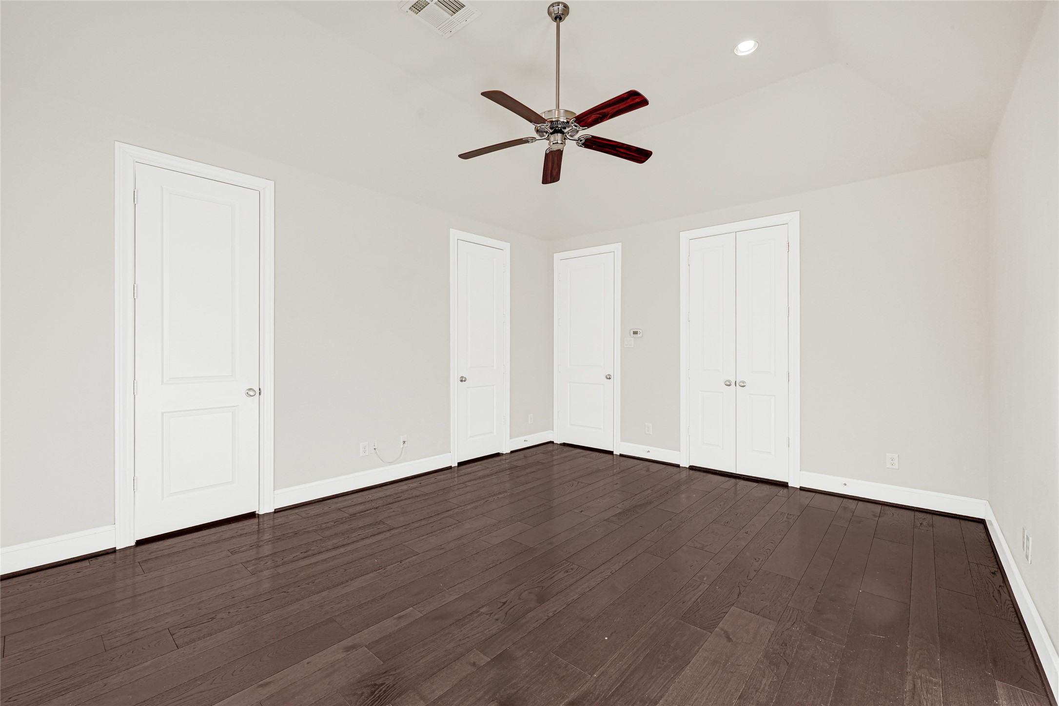 1750 West 23rd Street Houston, TX 77008 - Photo 12 of 39 Primary bedroom