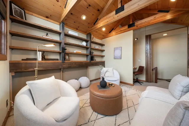 $1,095,000 | 11909 Bavarian Way, Truckee, CA 96161