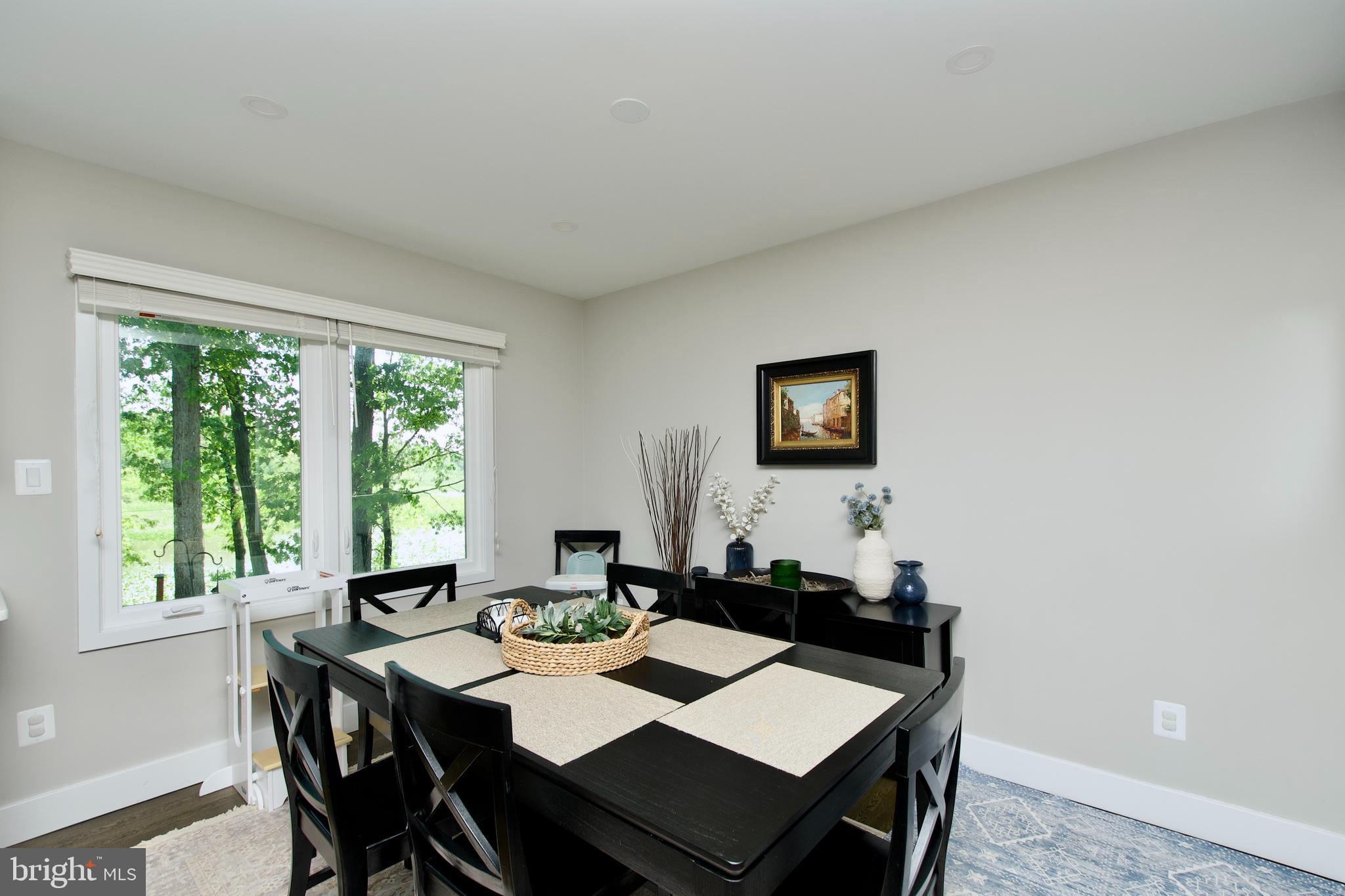 8314 Wagon Wheel Road Alexandria, VA 22309 - Photo 15 of 42 Dining room