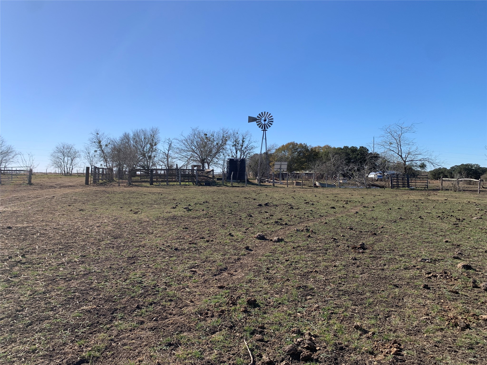 253 County Road 253 Weimar, TX 78962 - Photo 12 of 23