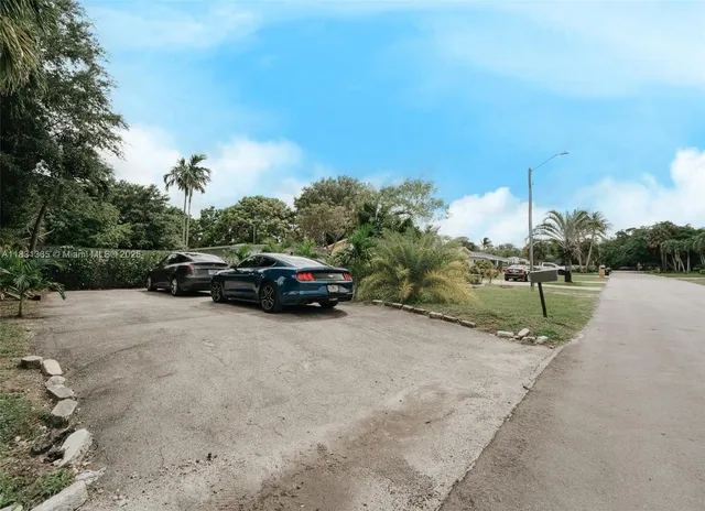 $525,000 | 1430 Southwest 32nd Court, Fort Lauderdale, FL 33315